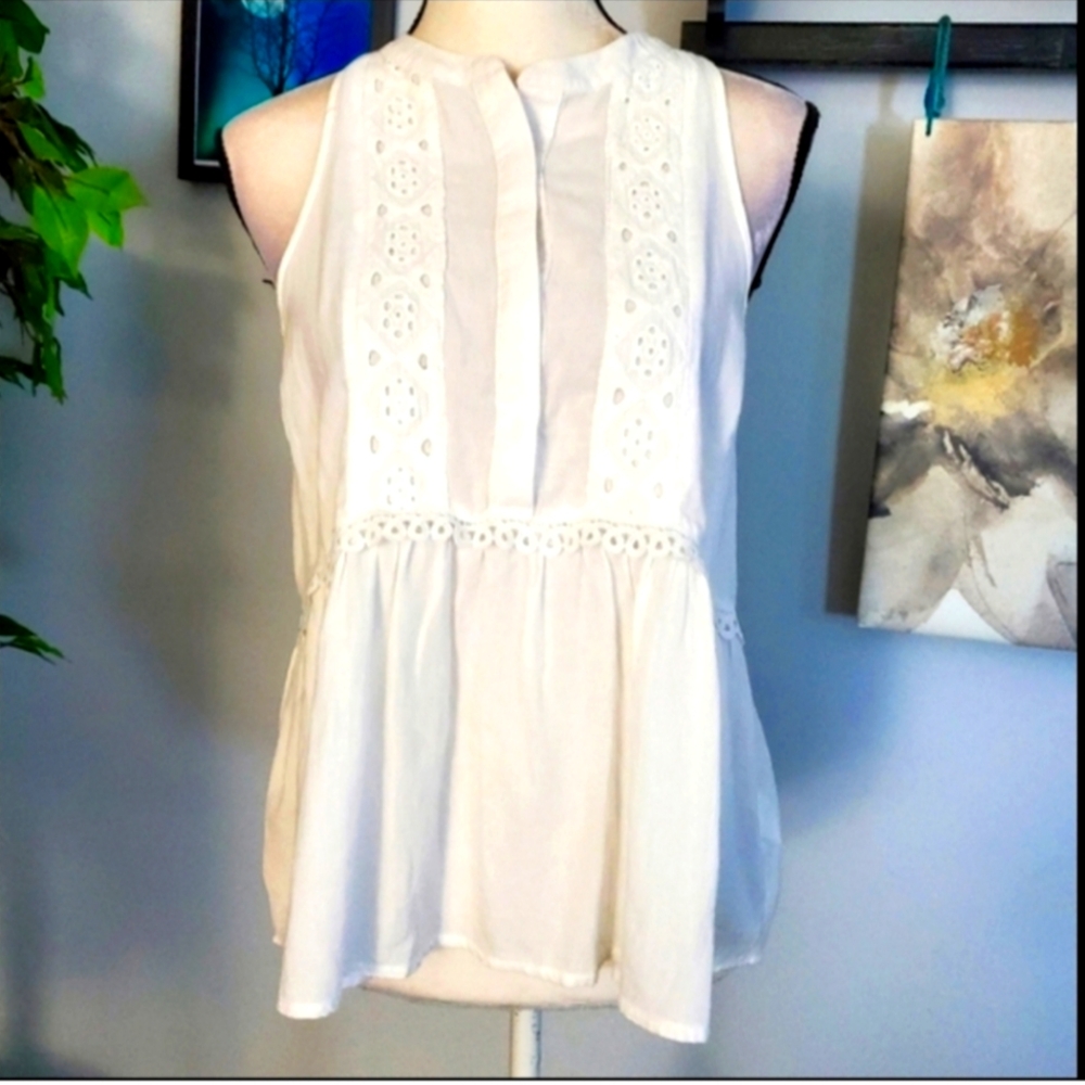MUSTARD SEED Semi Sheer Sleeveless Hi-Low Boho Eyelet S